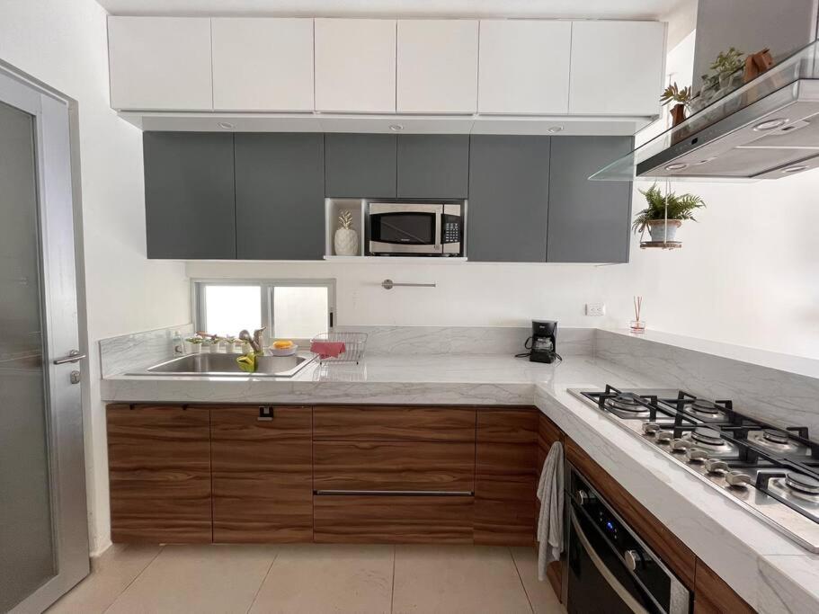 Altus Homes By Andiani Travel Cancún Extérieur photo